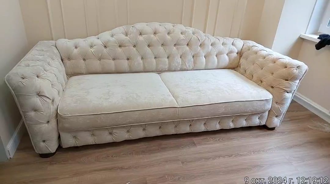 Замена обивки дивана на дому. Гай